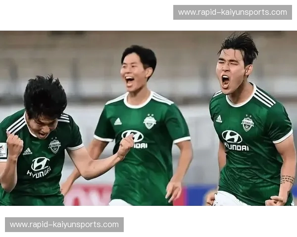 绿茵巅峰的意志碰撞:全北现代与光州的“豪门自尊”与“黑马野望” 绿茵巅峰的意志碰撞:全北现代与光州的“豪门自尊”与“黑马野望”